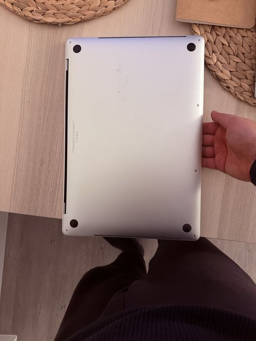 MACBOOK PRO (EM EXCELENTE ESTADO)