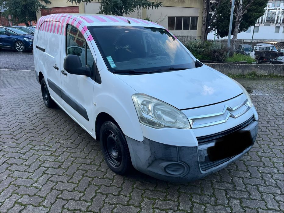 Vendo citroen berlingo longa 3 lugares 2011 bom estado