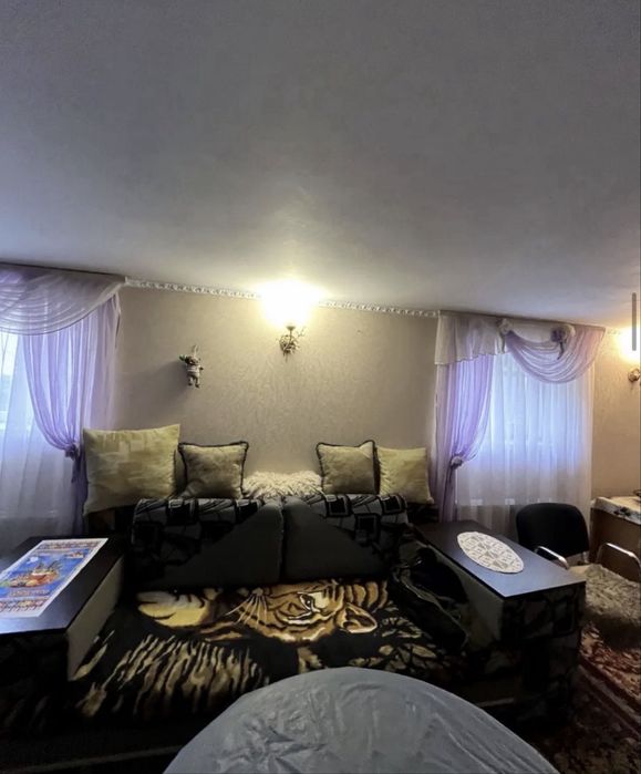 Оренда частини будинку 8000 на Максютова