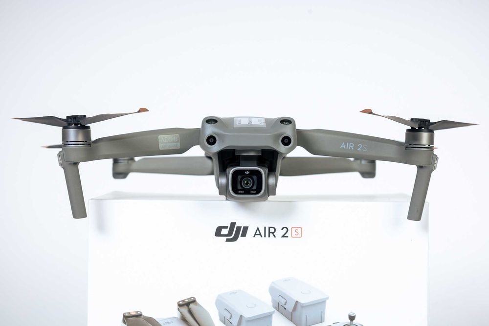 Dron DJI Air 2S Fly More Combo zestaw
