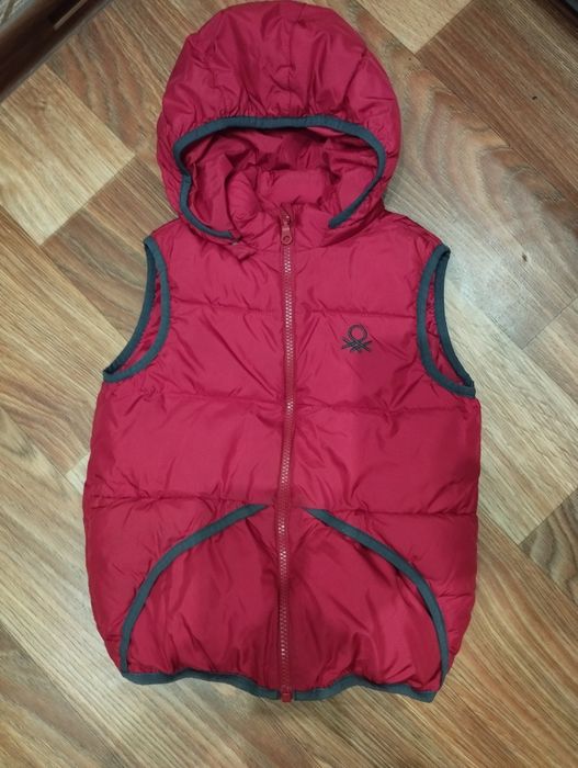 Безрукавка Benetton 6-7 років