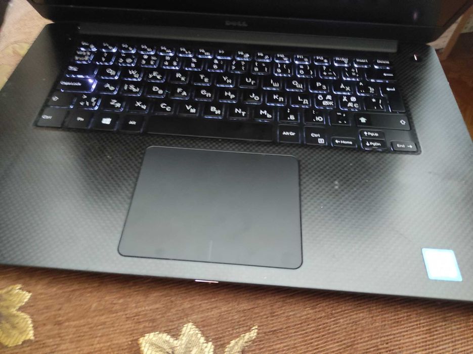 ноутбук Dell Precision 5530 core i7 8TH