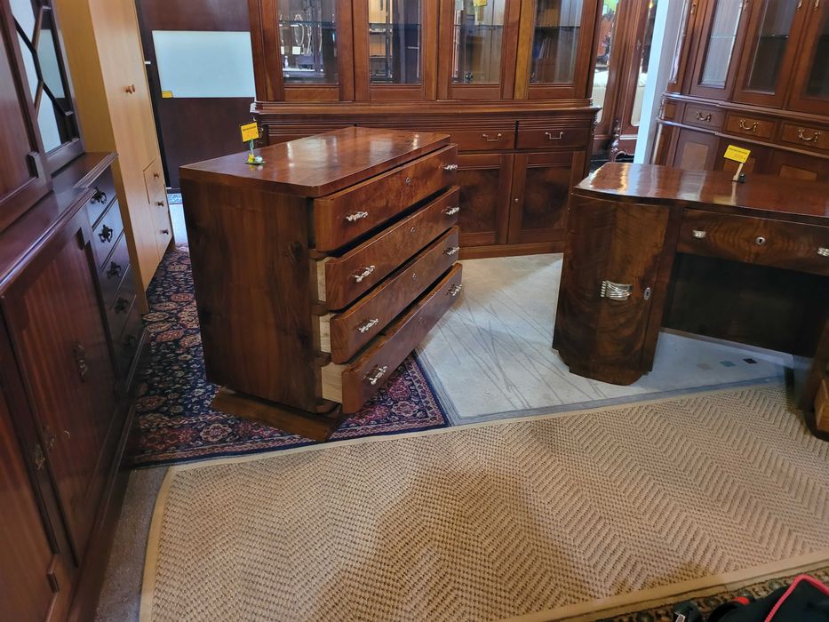 Cómoda antiga estilo arte Deco totalmente restaurada