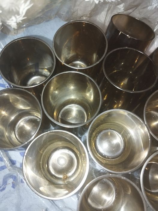 Продам -  посуду (стаканы) .
