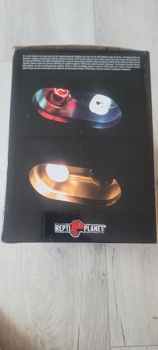 Lampa do terarium.