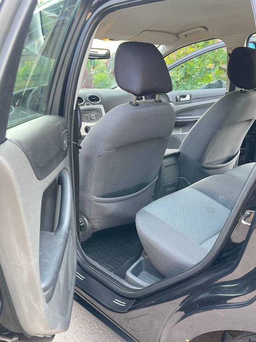 FORD FOCUS 2007 VIN WF0WXXGCDW7E67633 фото оголошення 5 з 10