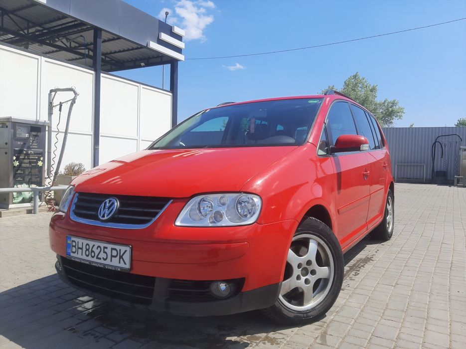 Touran 1.6 fsi.            .