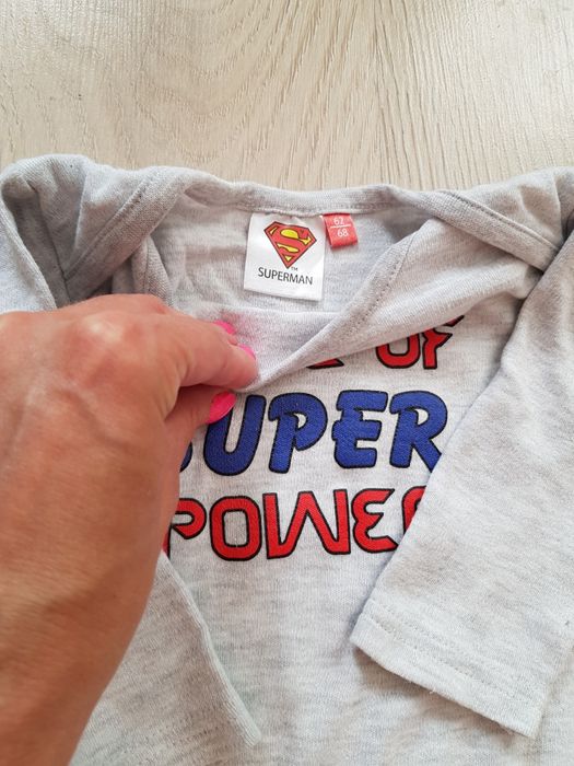 Body niemowlęce Superman