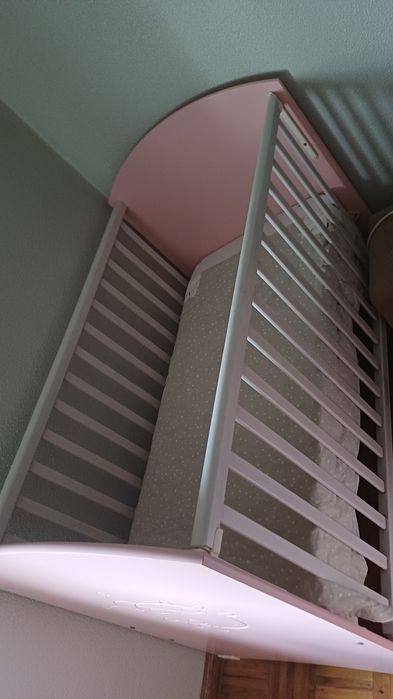 Cama de bebé usada