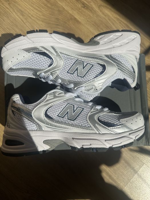 Kultowe New Balance 530 (White/Silver) Hit sezonu Y2K! Rozmiar 38.5