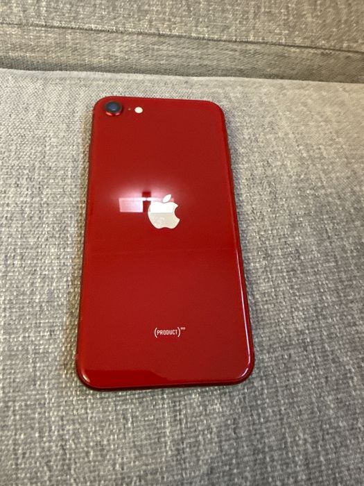 iPhone SE 128 GB stan bardzo dobry bateria 77%