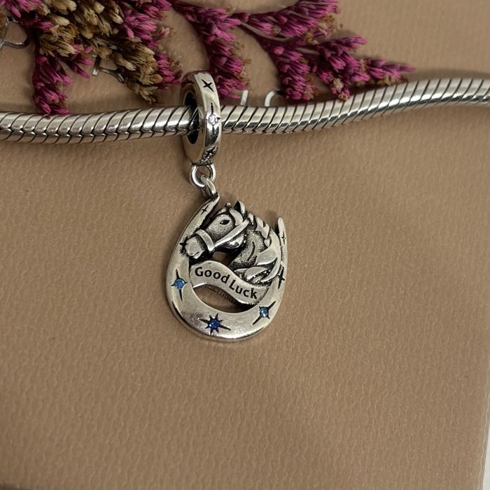 Charms S925 szczęśliwa podkowa