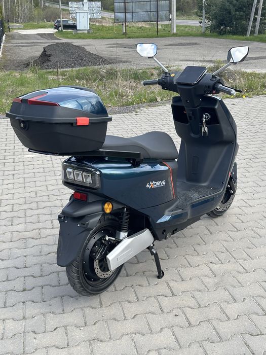 Maxxter LUMINA скутер