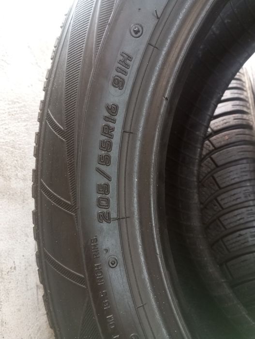 Резина 205/55-R16 Falken 4шт. Зима.