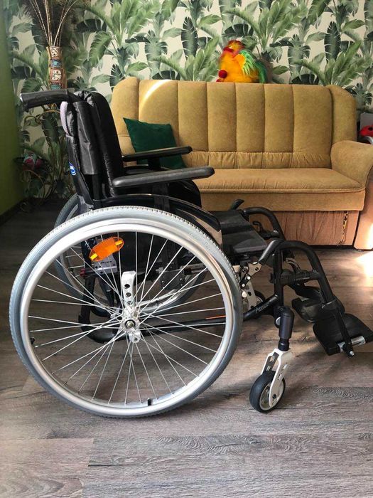 Активне базове крісло колісне Invacare Action 5