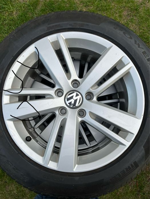 Oryginalne felgi aluminiowe Volkswagen T5 Multivan 17 cali, stan bardzo dobry.