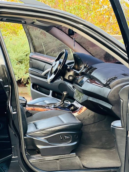 Продам BMW X5 е53 кузові м57 мотор