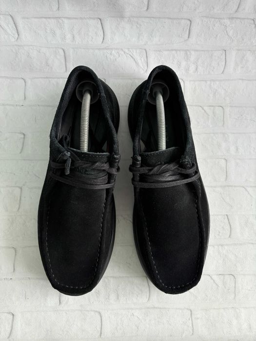Чорні Чоловічі Замшеві Мокасини Clarks Court Lite Wally Black Size 44 Розмір Туфлі Топсайдери Мешти Класичний Дизайн Із Комфортом Кросівок Оригінал