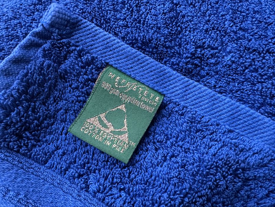 Ręcznik z bawełny egipskiej Nefretete Supreme 800 GSM szafirowy 50x90