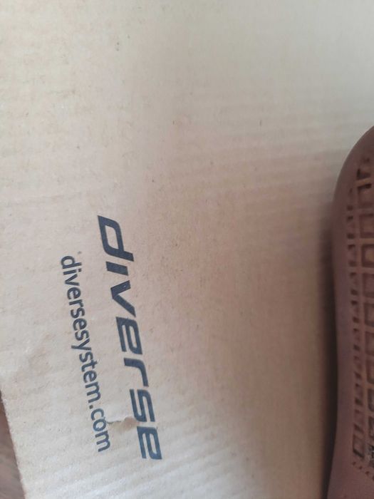 Sneakersy Diverse rozm 36 khaki stan bdb