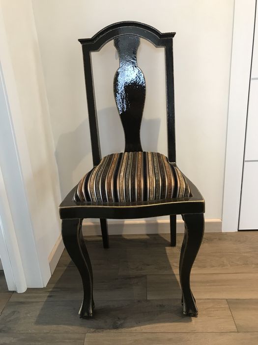 Крісло. Стілець. Антикваріат