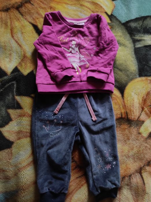 Продам костюмы для девочки