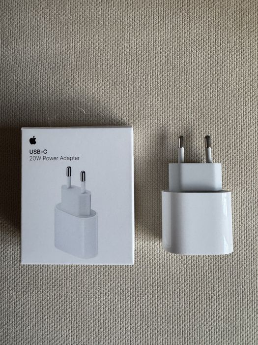 Оригінальний зарядний блочок Apple 20W