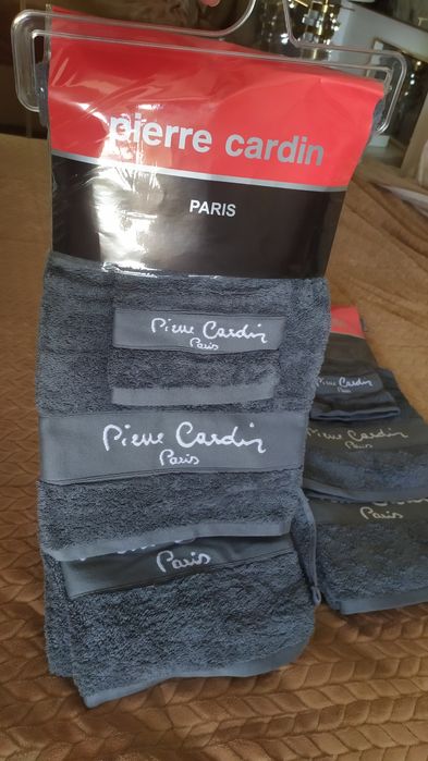 1 Conjunto novo de 3 toalhas casa de banho Pierre cardin
