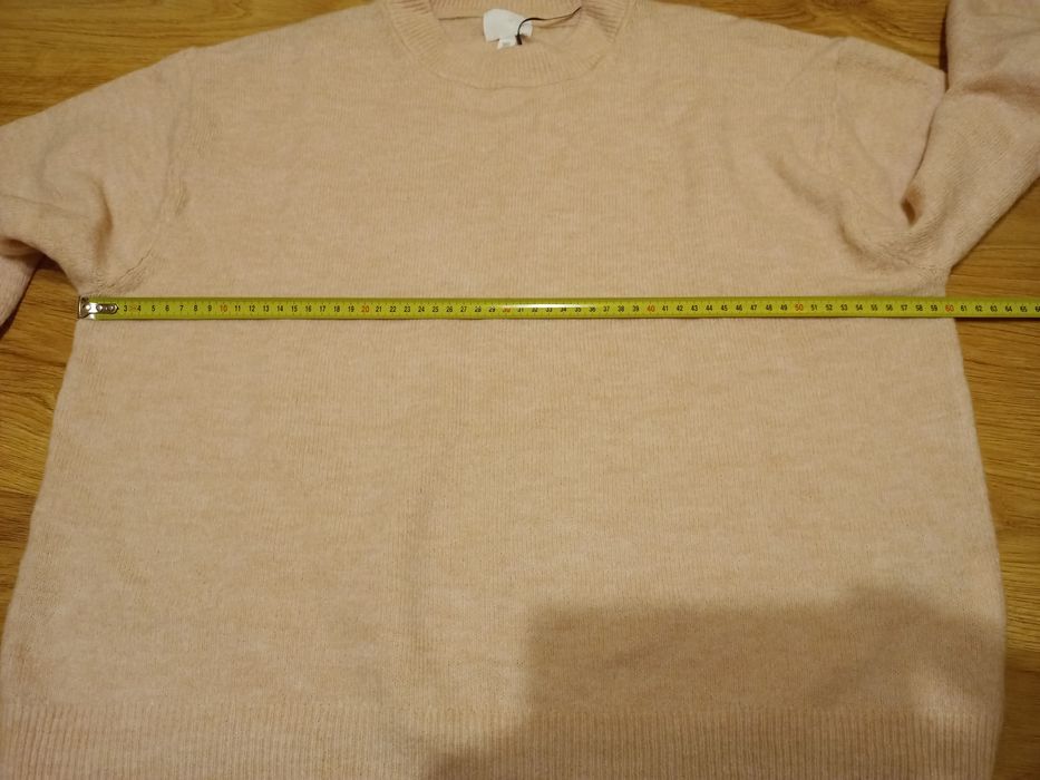 Sweter H&M z wełną 38