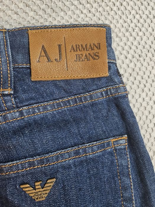 Jeansy Armani 31