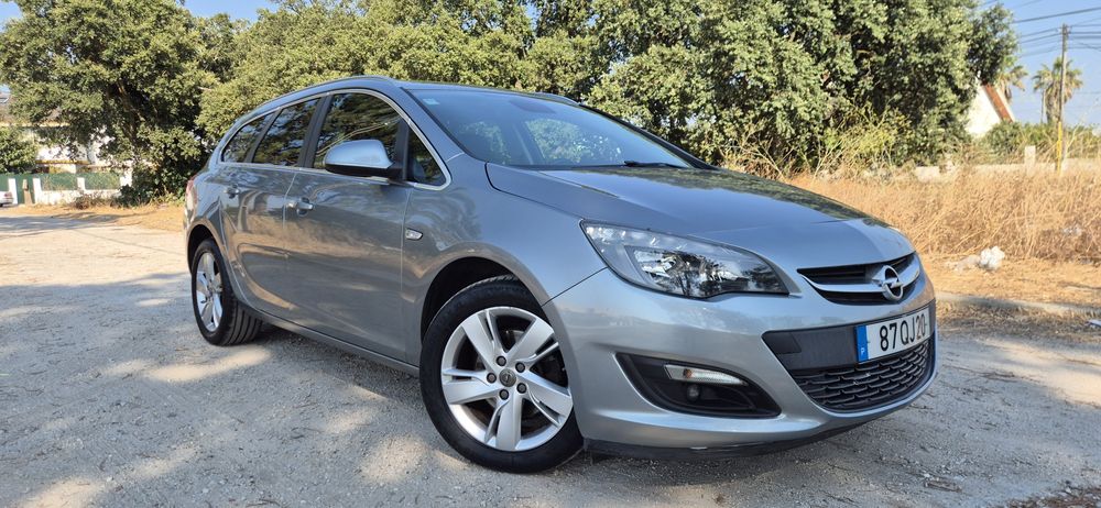 Opel Astra Sports Tourer 1.6CDTi NACIONAL de 2015