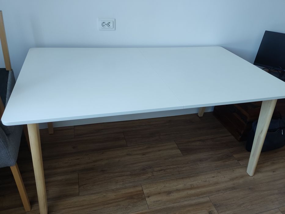 Biały duży stół Krapkowice