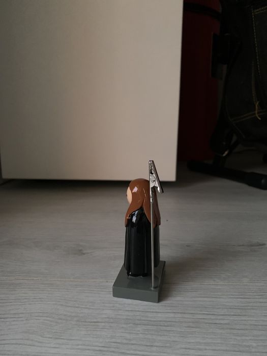 Boneca final curso (belas Artes) - Suporte foto