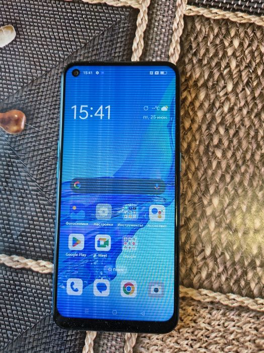 Продам телефони.