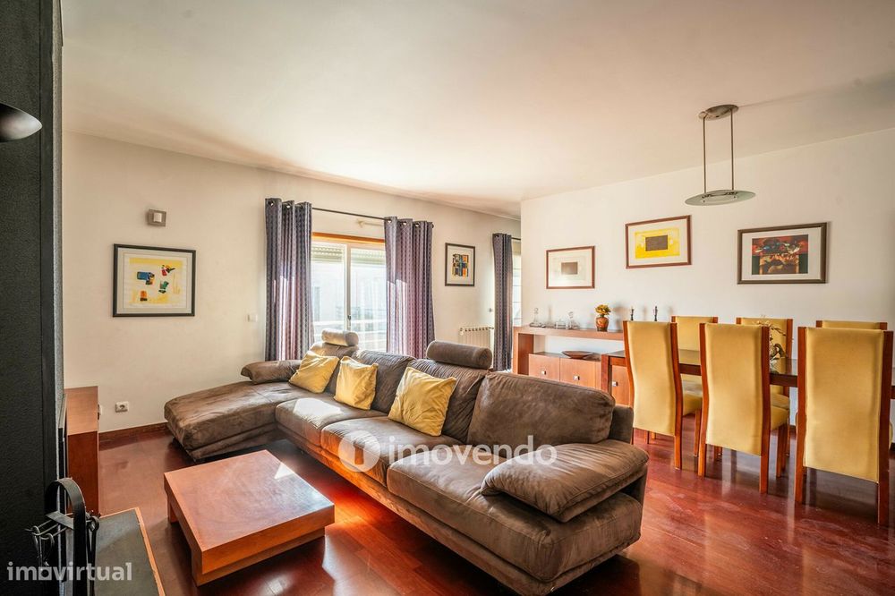 Apartamento T3 com garagem, próximo do mar, em Aguçadoura