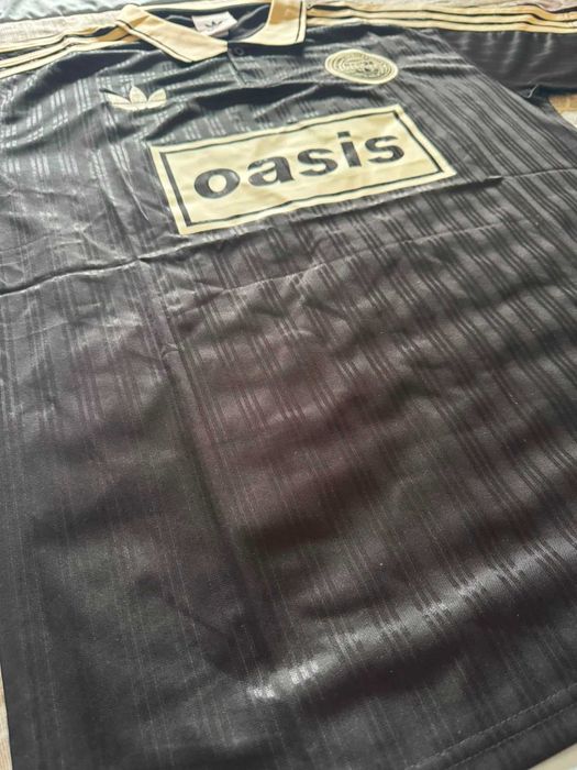 Camisola Adidas x Oasis | Tamanho M