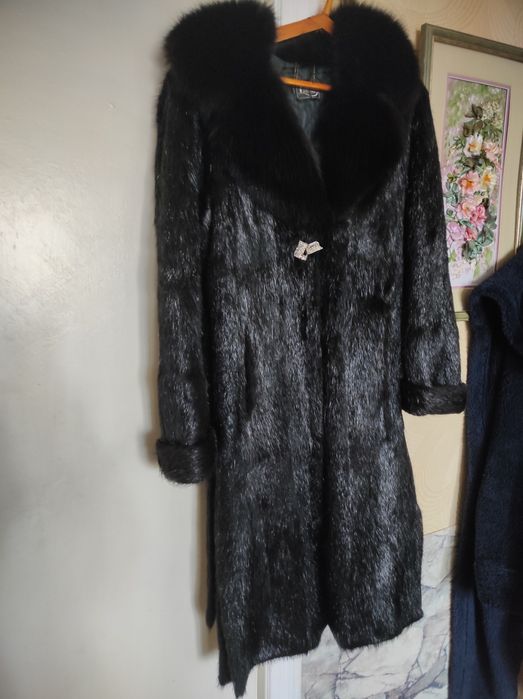Продаю шубу  из стриженой ондатры