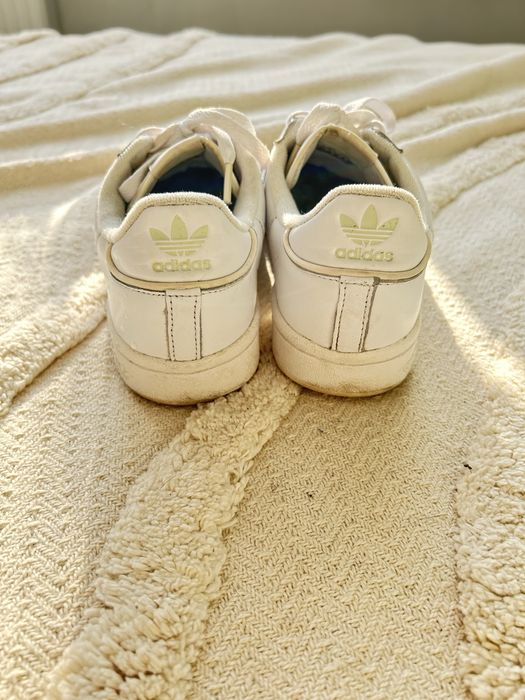 Adidas Continental 80 Stripes biale z miętowymi dodatkami