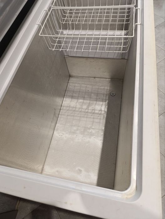 Морозильна камера BEKO (ларь)