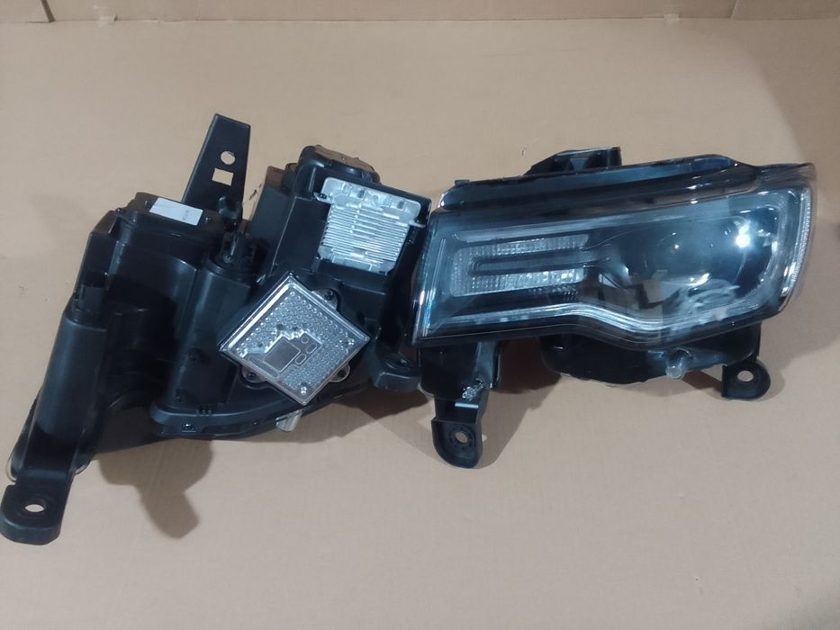 Фары фари Гранд Чероки Jeep Grand Cherokee 17+