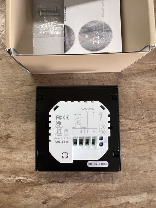 Wi-Fi терморегулятор/термостат електричної/водяної теплої підлоги Moes