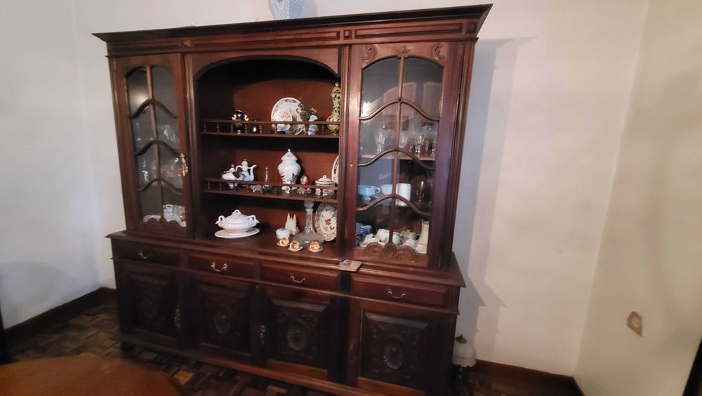 Mobília Sala Jantar- Móvel+Mesa+8 Cadeiras
