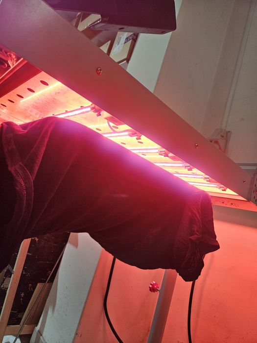 Varios materiais e servicos de serigrafia