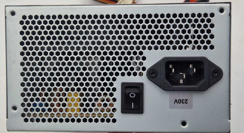 Zasilacz Chieftec iARENA 350W (GPA-350S8) - Cichy 120mm, Active PFC!