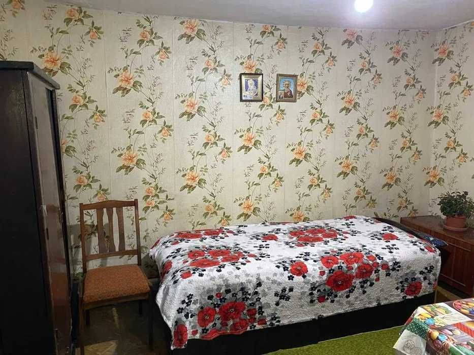 (13) Продам будинок в центрі Малодолинського