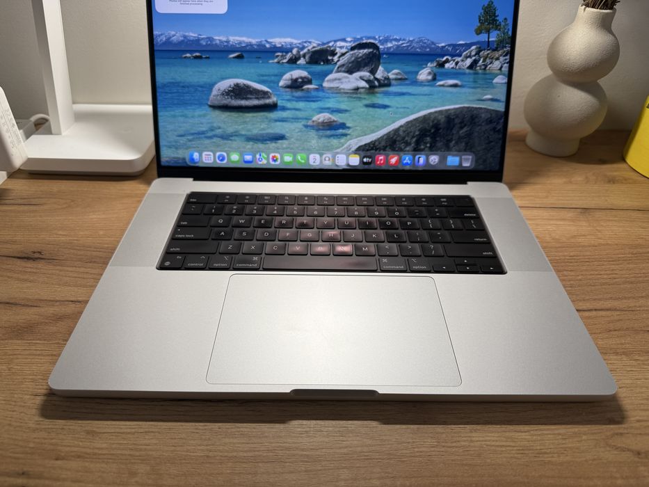 MacBook Pro 16’ 2021 32GB RAM 512GB Silver