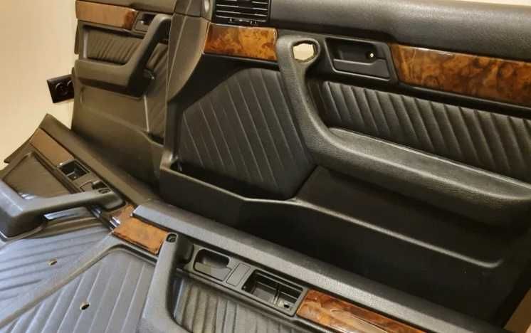 BMW е34 дверные карты перетяжка (салона,сидений,потолка): 3 300 грн ...