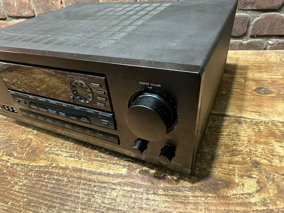 Amplituner Onkyo TX-DS 747