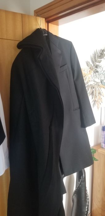 Vendo fato de universitário masculino completo.   Lusofona