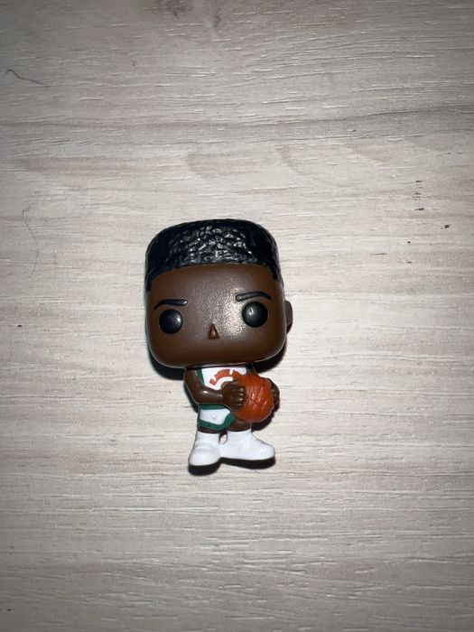 Strangers things лукас